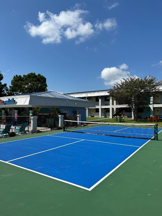 Hotel Mccoy - Art, Libations, Pool Society College Station Exteriér fotografie